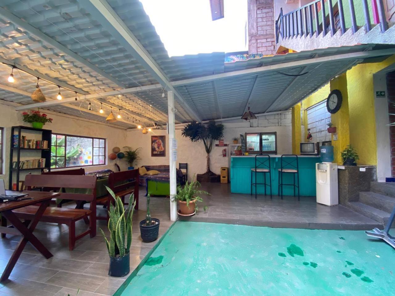 Garden House Hostal บาญอส ภายนอก รูปภาพ