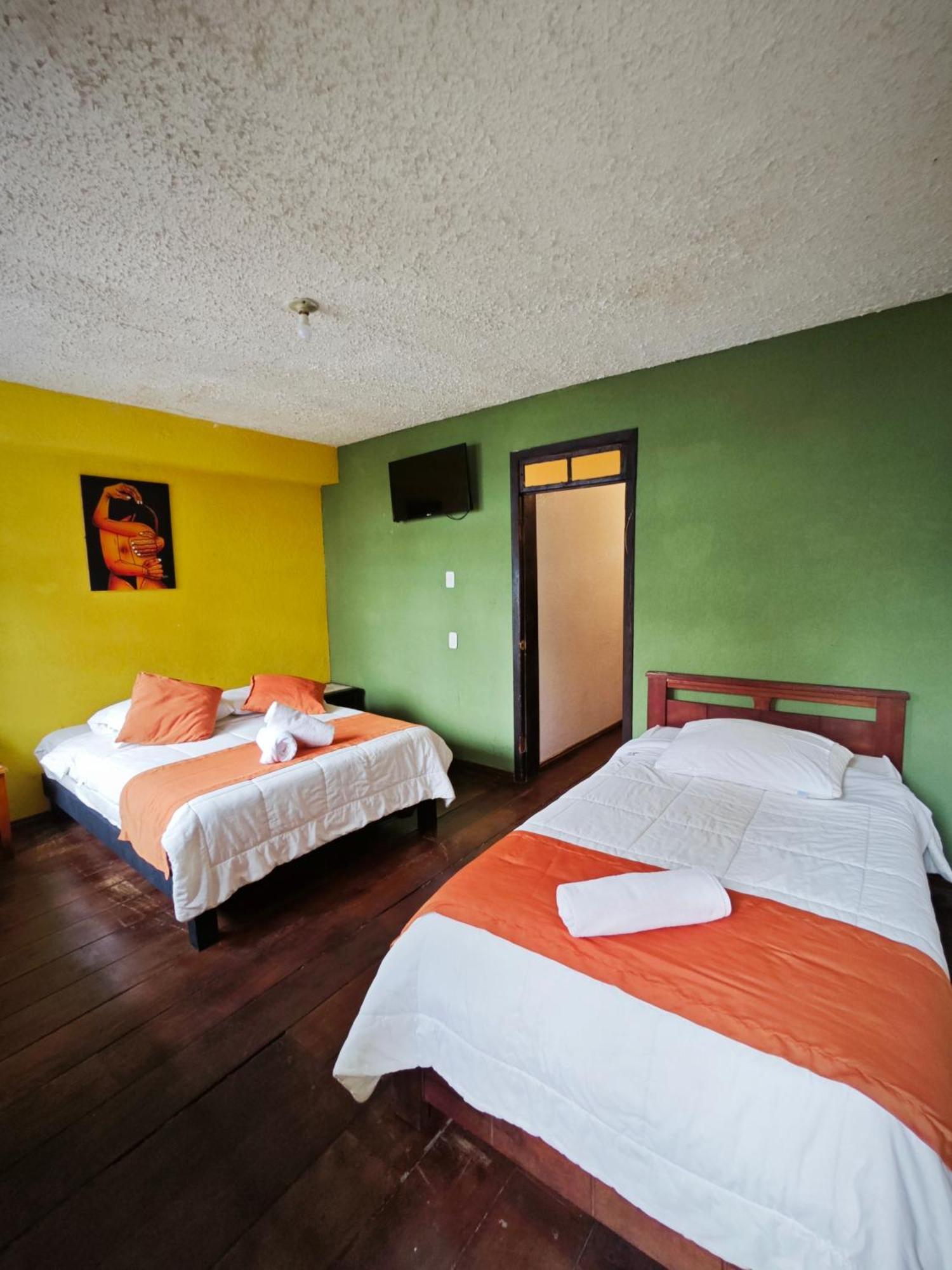 Garden House Hostal บาญอส ภายนอก รูปภาพ