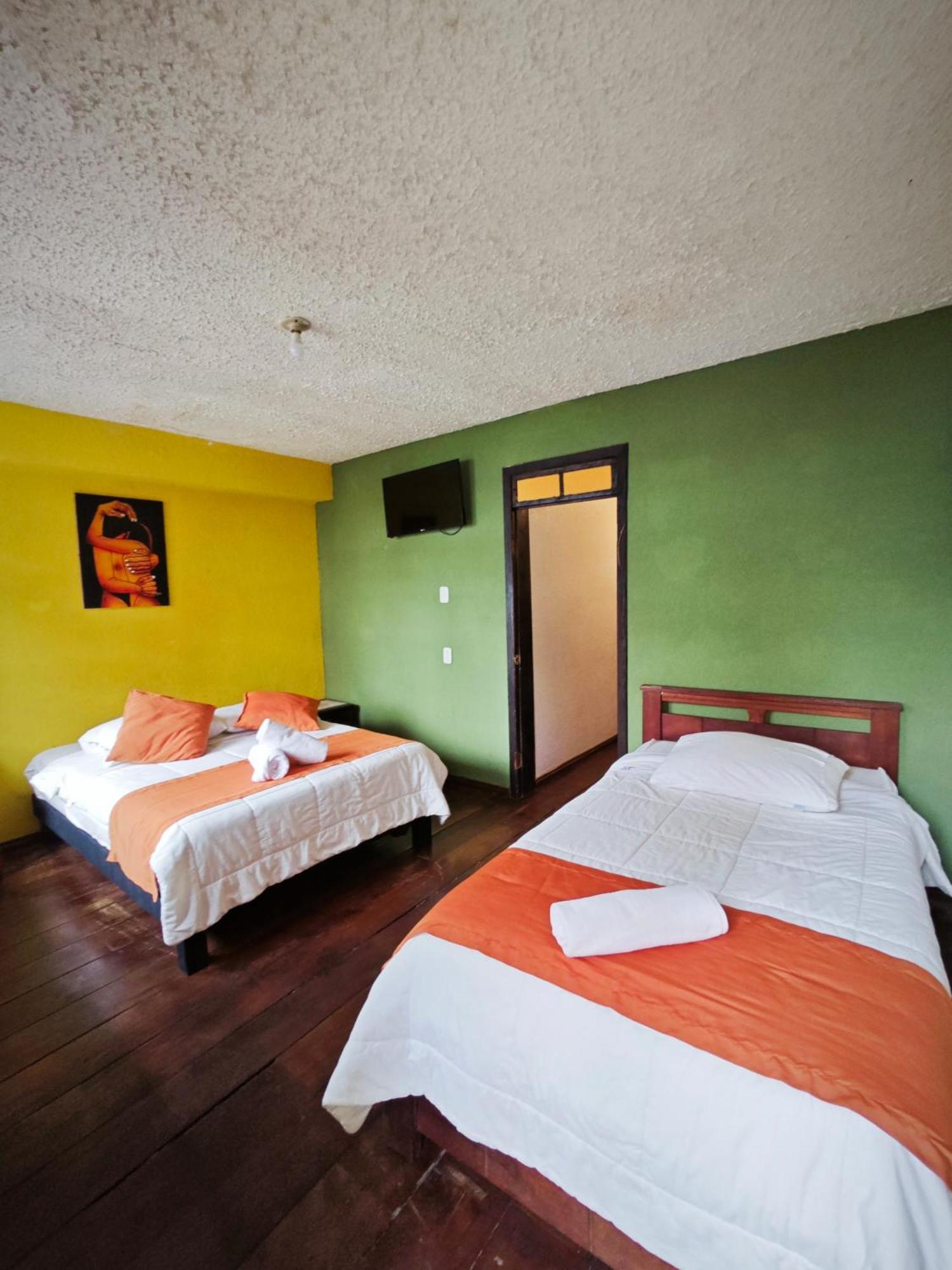 Garden House Hostal บาญอส ภายนอก รูปภาพ