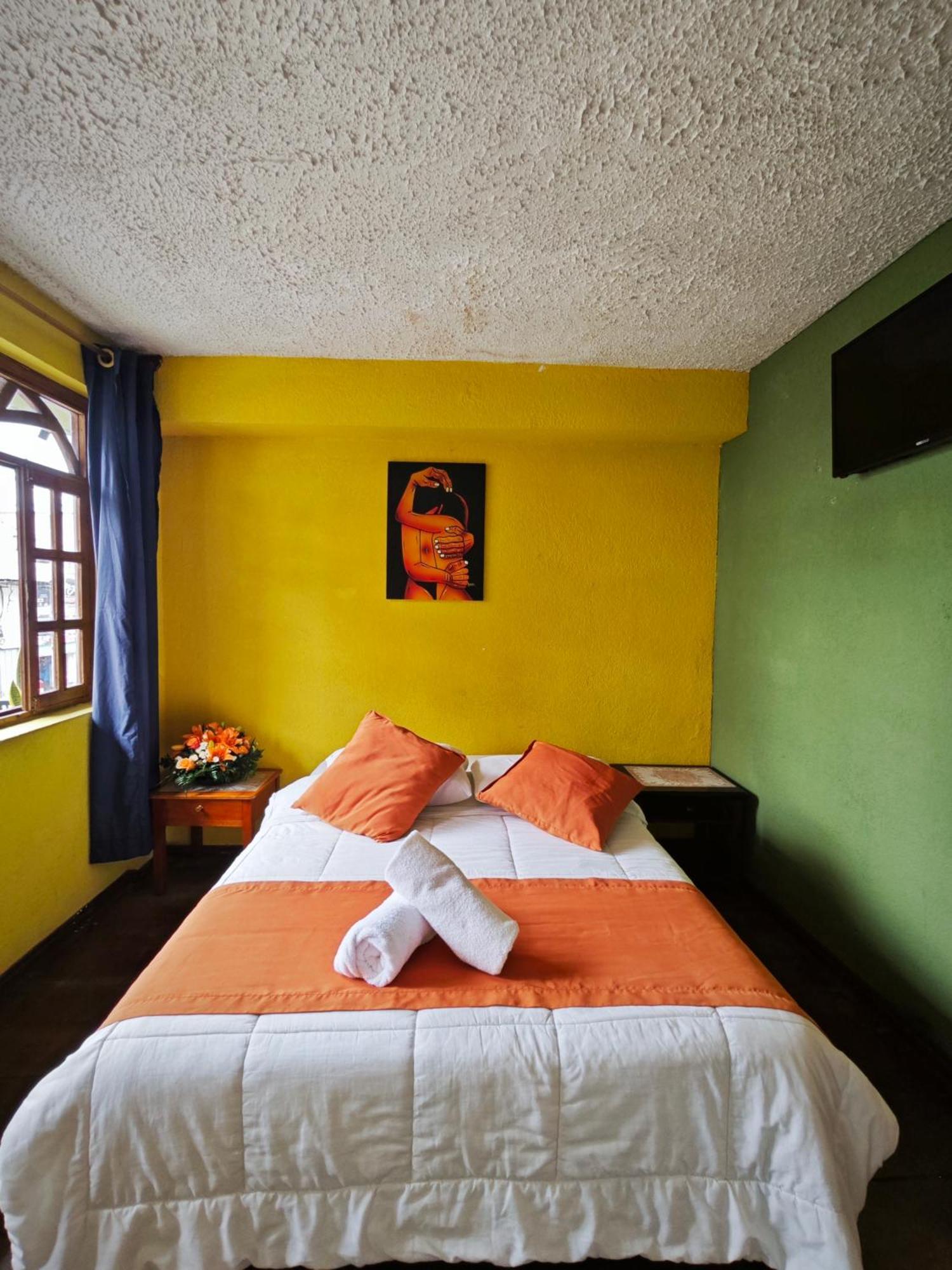Garden House Hostal บาญอส ภายนอก รูปภาพ