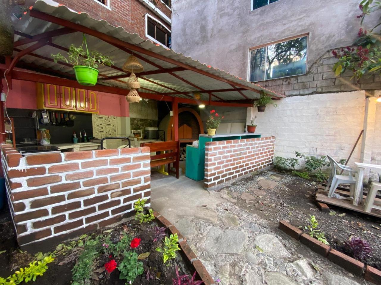 Garden House Hostal บาญอส ภายนอก รูปภาพ