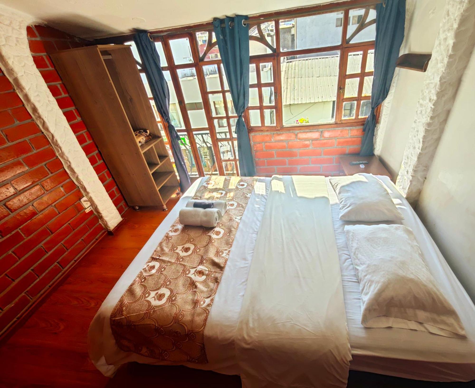 Garden House Hostal บาญอส ภายนอก รูปภาพ