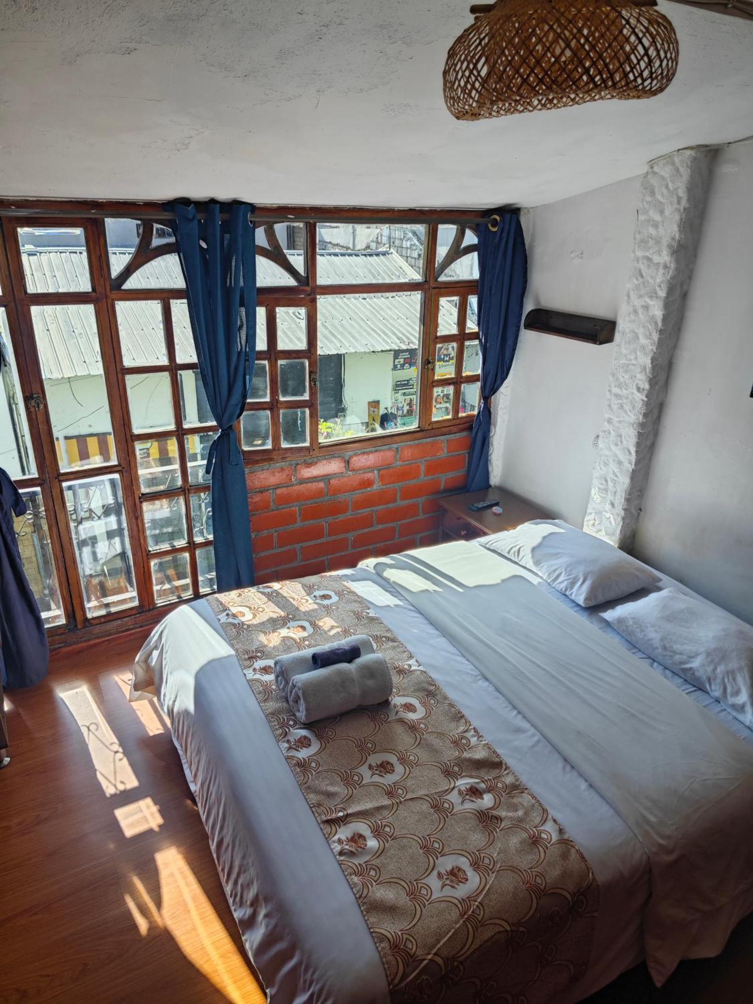 Garden House Hostal บาญอส ภายนอก รูปภาพ