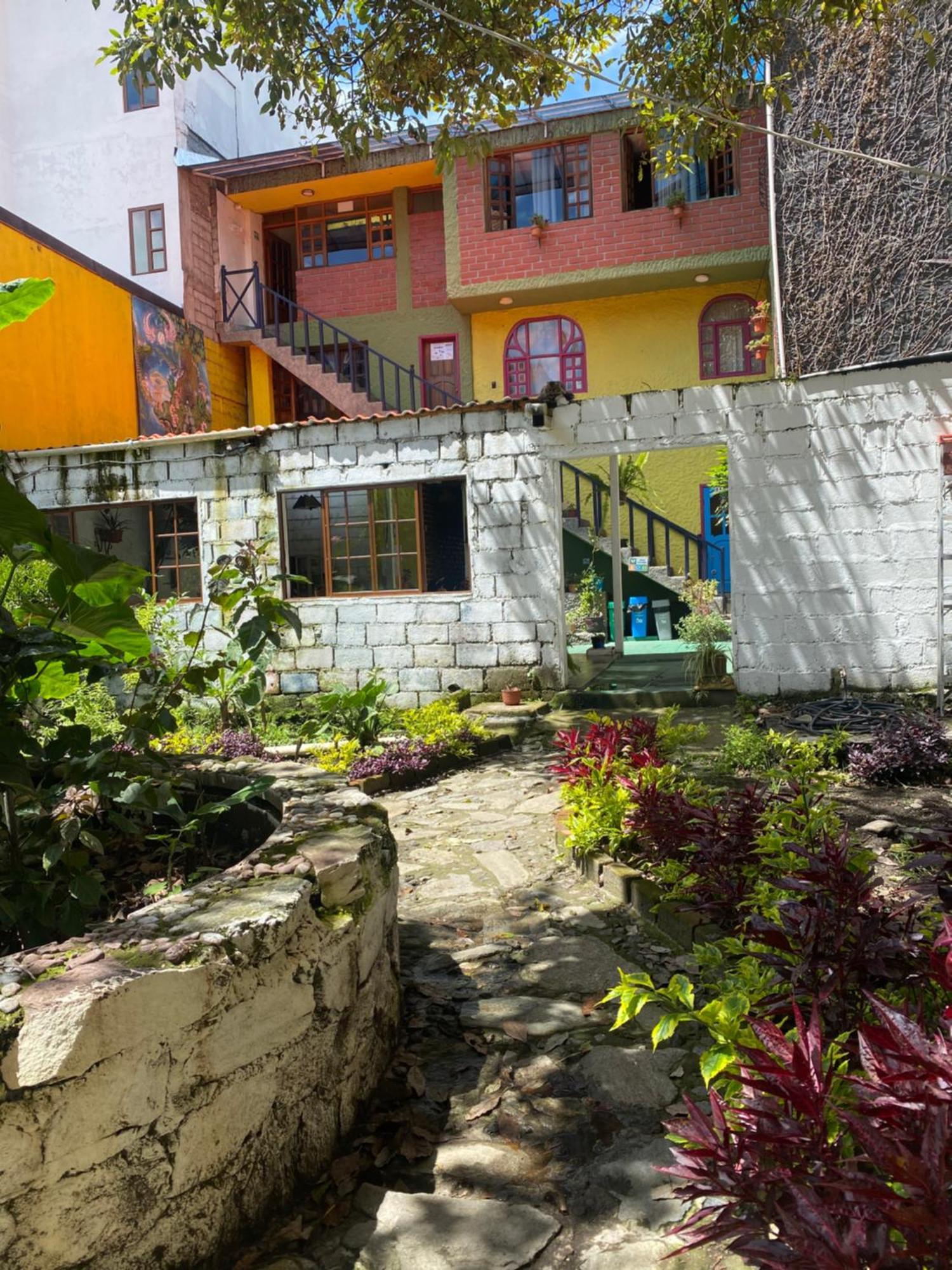 Garden House Hostal บาญอส ภายนอก รูปภาพ